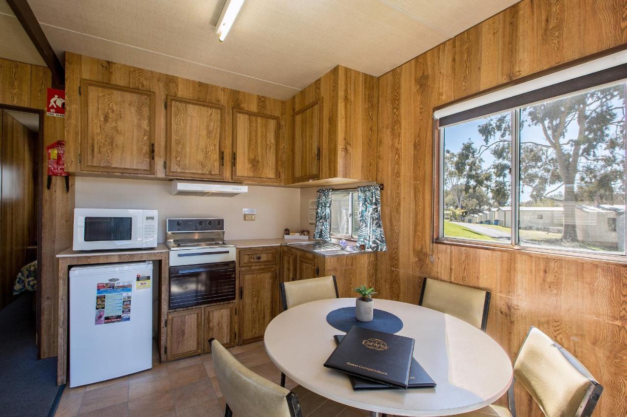 Discovery Parks - Lake Hume, New South Wales Room photo